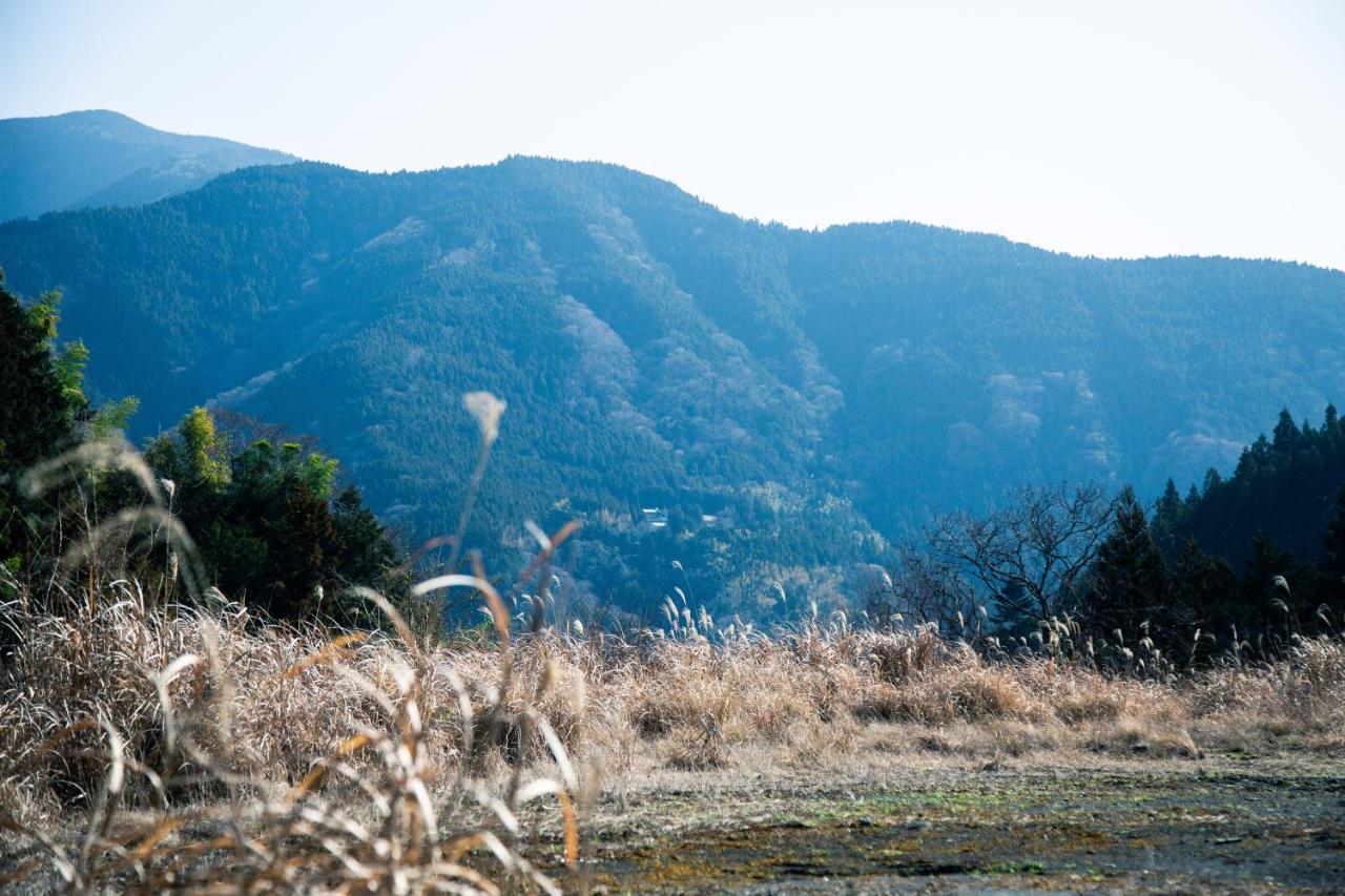 山の中の一棟貸切宿 五番地 Nambu (Yamanashi) المظهر الخارجي الصورة
